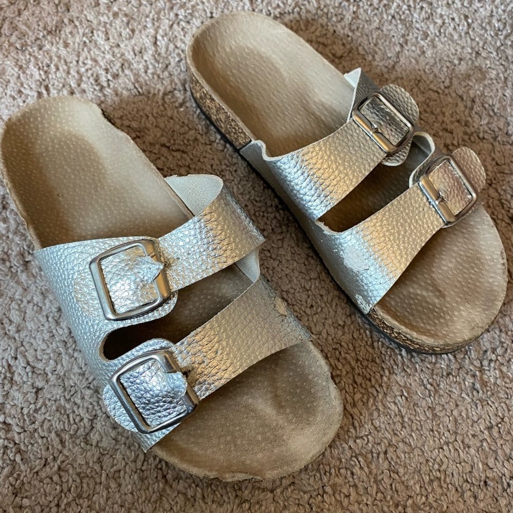 🌟Silver Strappy Buckle Sandals🌟